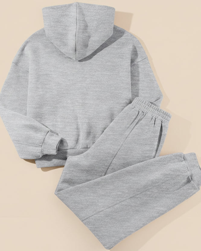 Women's grey hoodie and sweatpants - the classic grey sweatsuit
